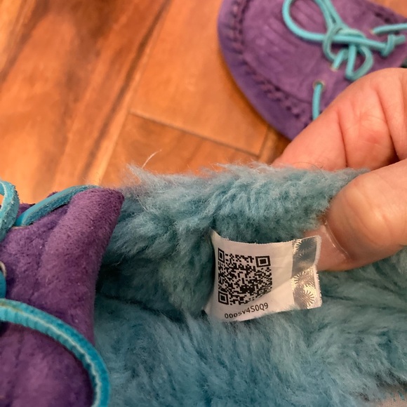 Ugg indoor outdoor slippers - Picture 3 of 7